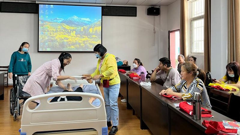 养老公寓电动护理床：尺寸背后的考量与选择